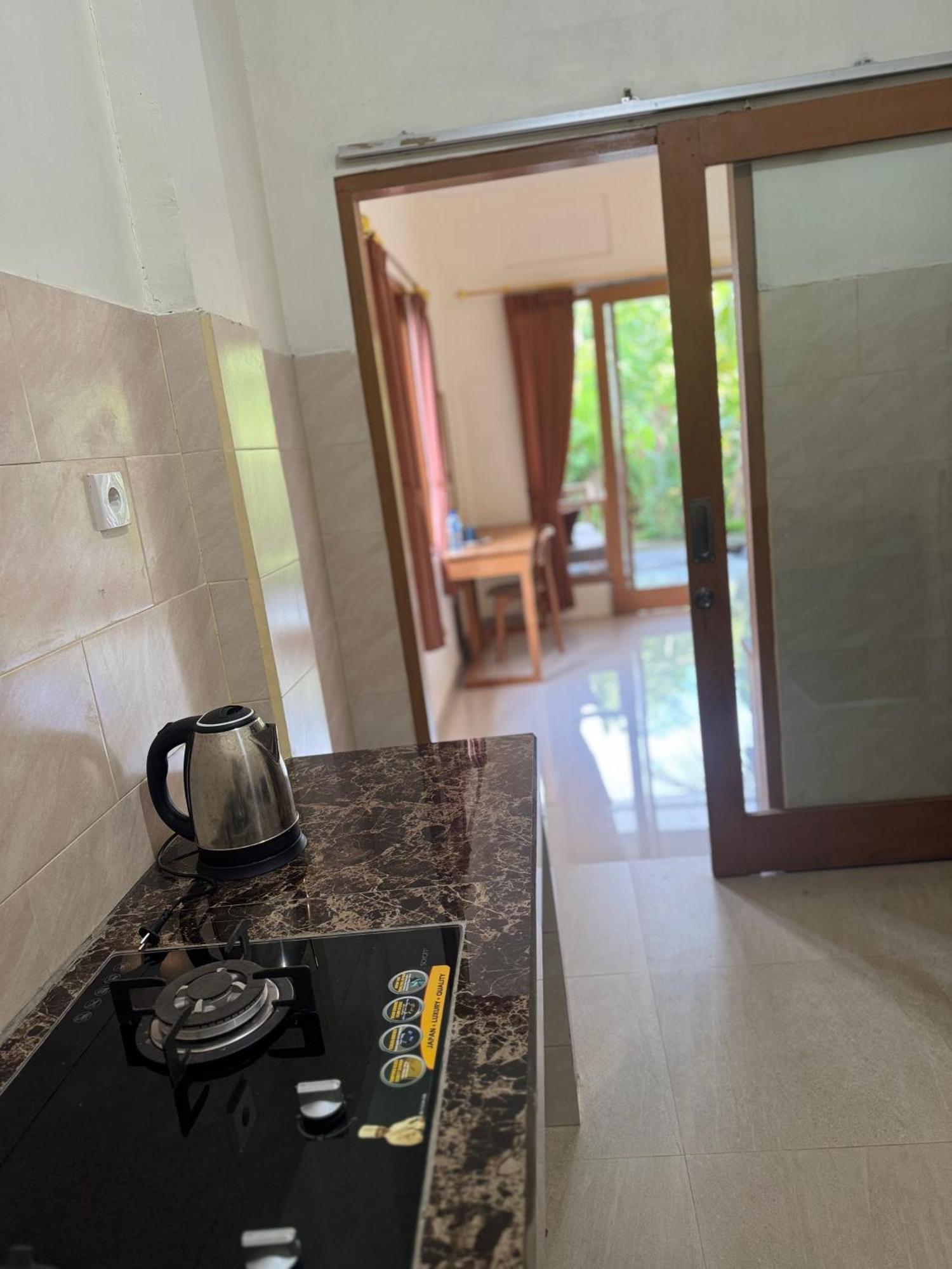 Hotel Pineapple House Ubud Esterno foto